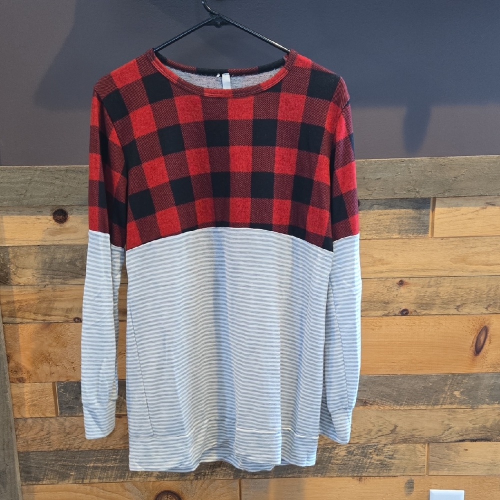 Red and Black Plaid Long Sleeve Top